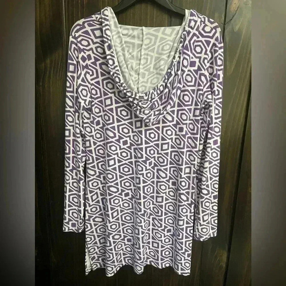 Mott 50 SUN PROTECTIVE DRESS SIZE SMALL PURPLE AND WHITE - Picture 5 of 6